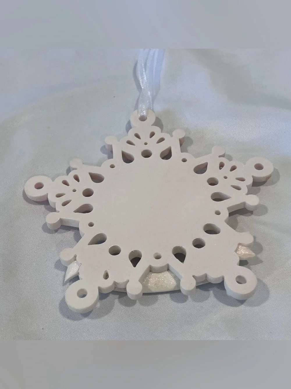 2011 Precious Moments Christmas Snowflake Ornament Collectible